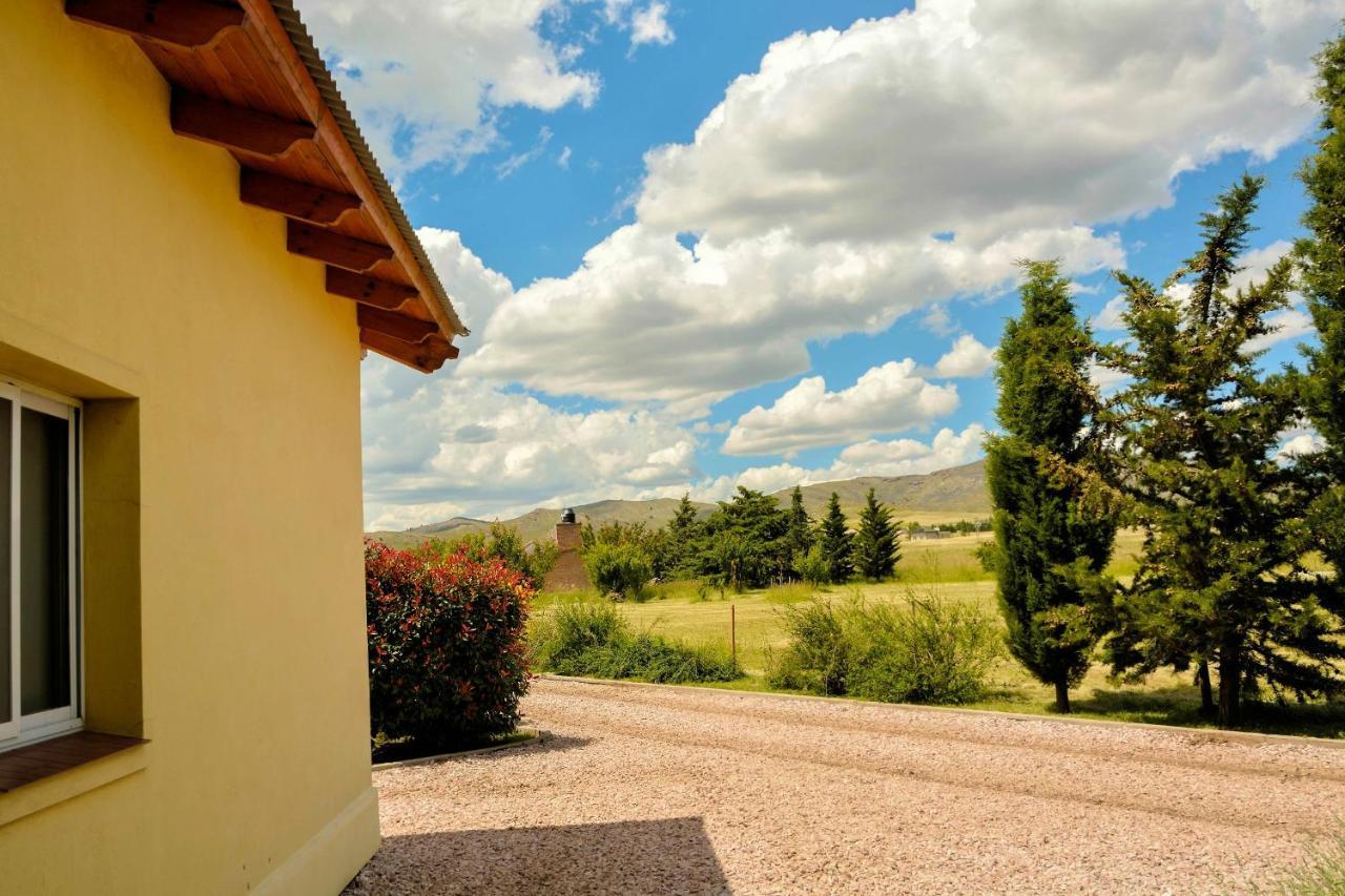 Cabanas De Las Pinturas Villa Sierra de la Ventana Exteriör bild